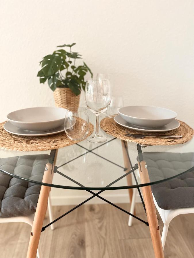 Gemuetliches Zentrales Apartment 2 Min Bis Du Hbf Дуйсбург Екстериор снимка