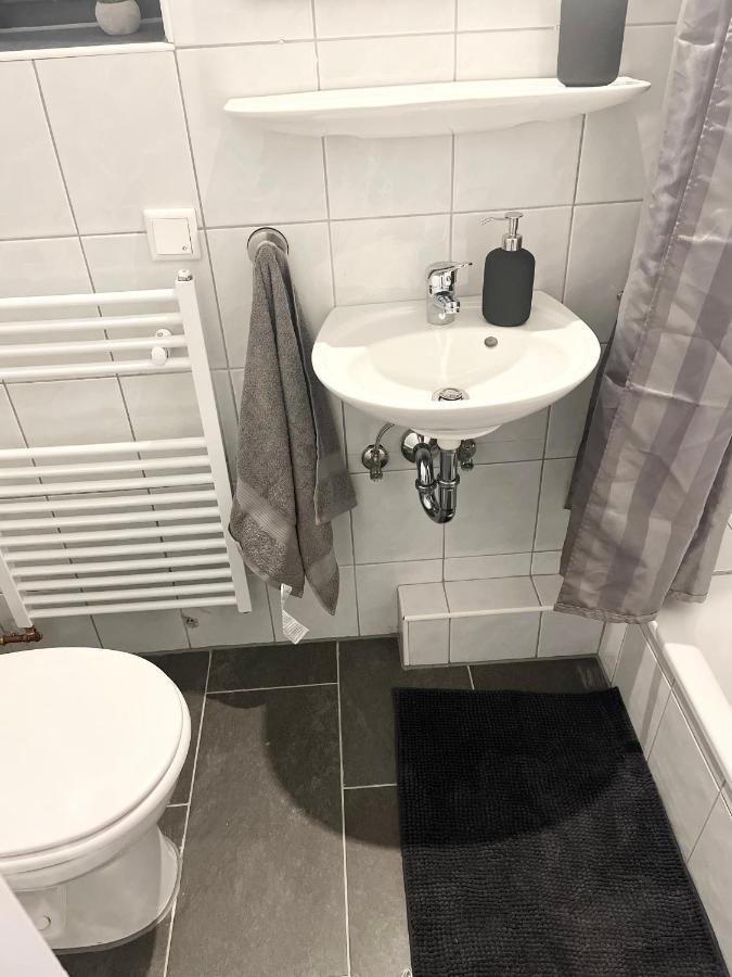 Gemuetliches Zentrales Apartment 2 Min Bis Du Hbf Дуйсбург Екстериор снимка