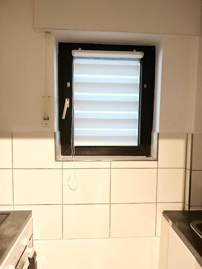 Gemuetliches Zentrales Apartment 2 Min Bis Du Hbf Дуйсбург Екстериор снимка